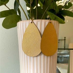 Nickel & Suede Leather Tear-drop Gold Earrings